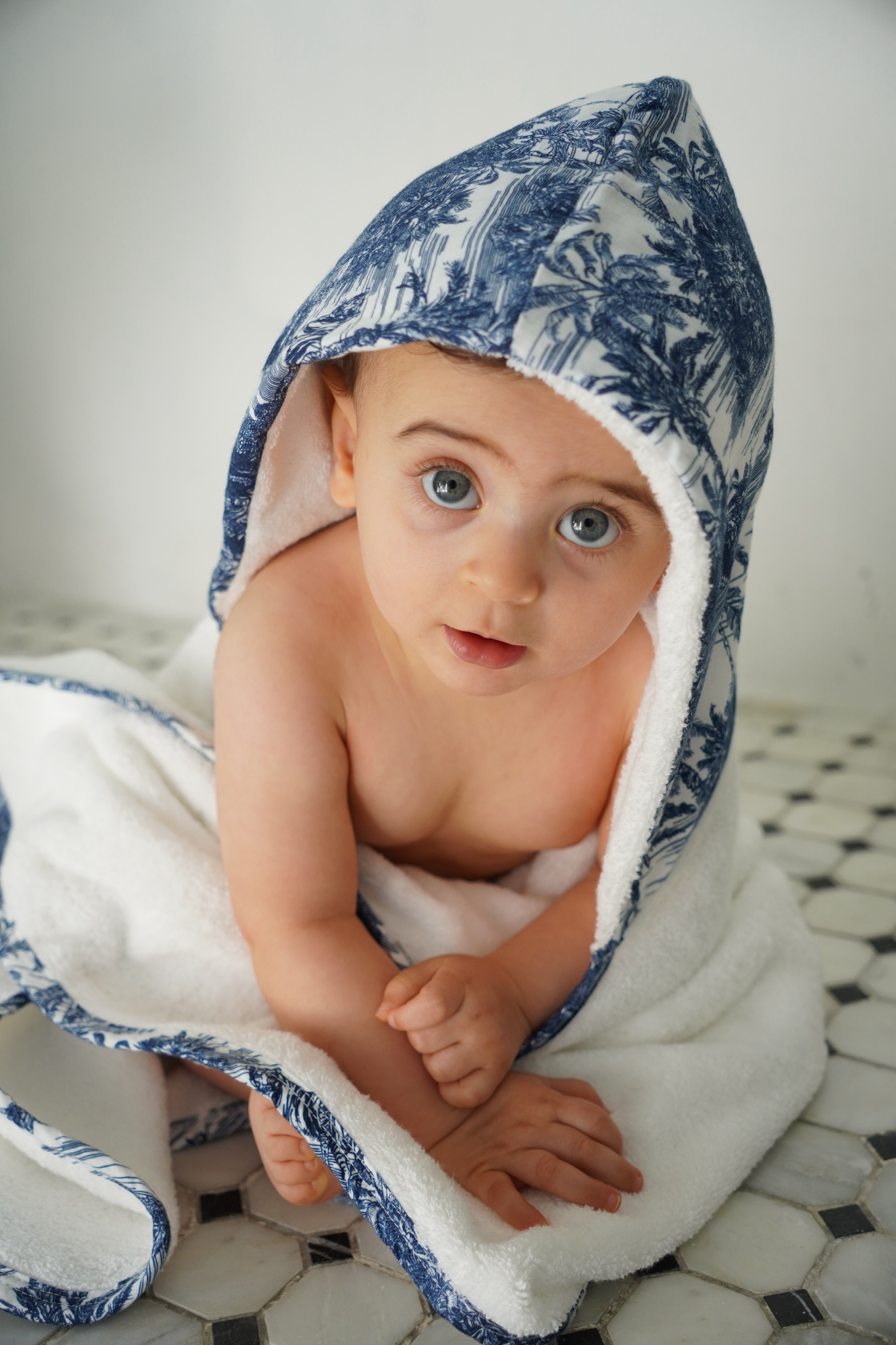 Blue Toile Hooded Bath Towel