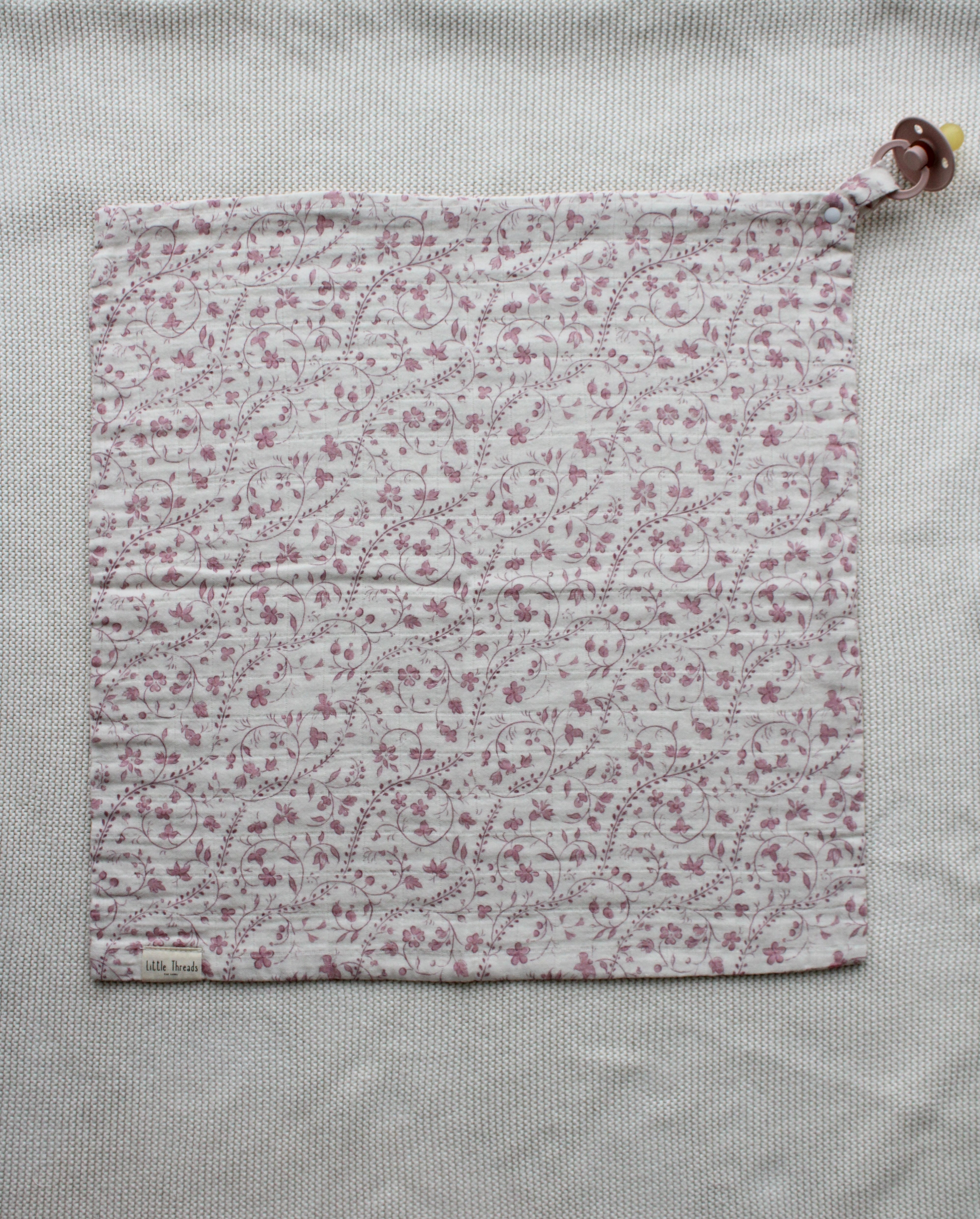 Mauve Heirloom Vine Lovey