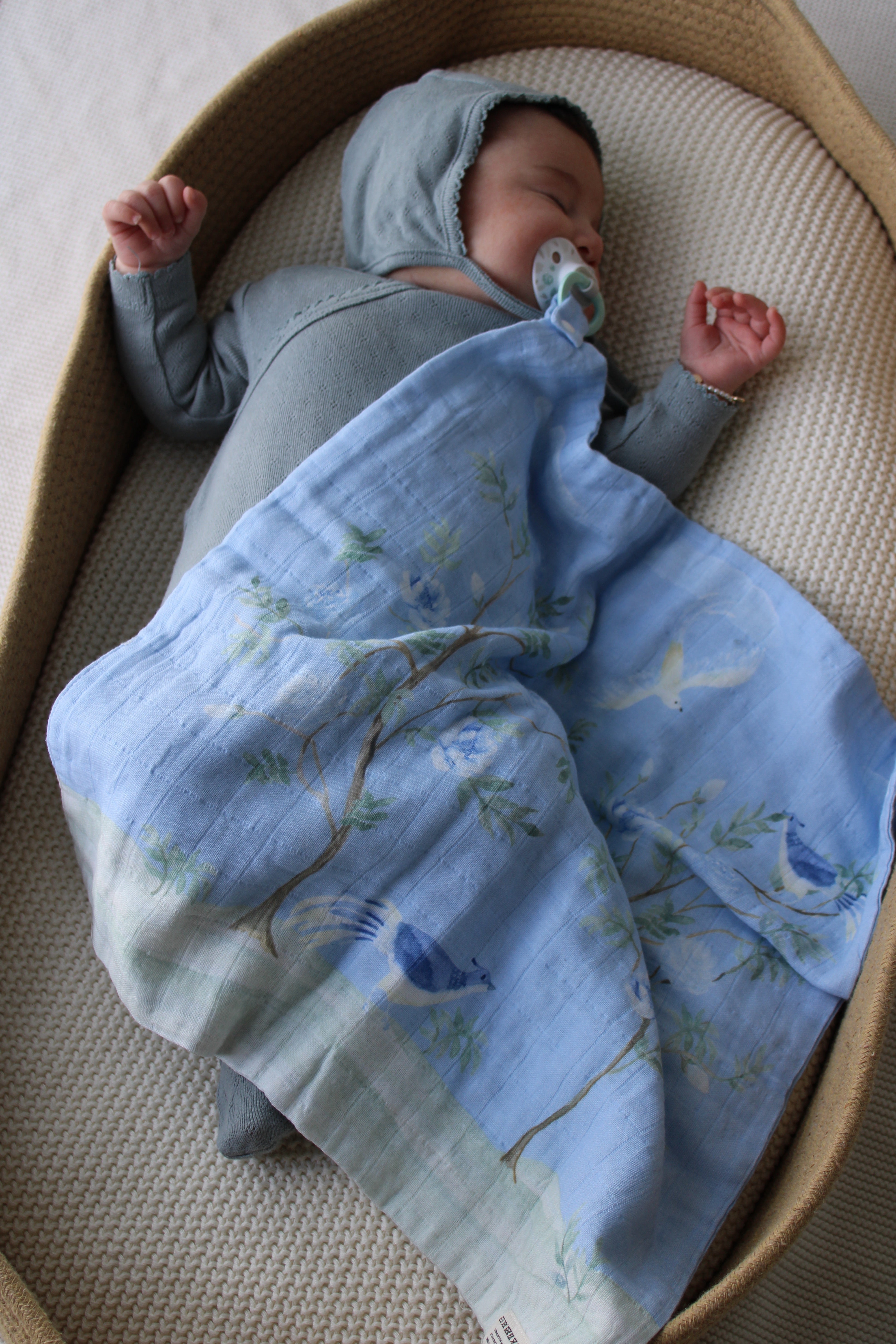 BUNDLE The Dove Muslin Blanket & Lovey