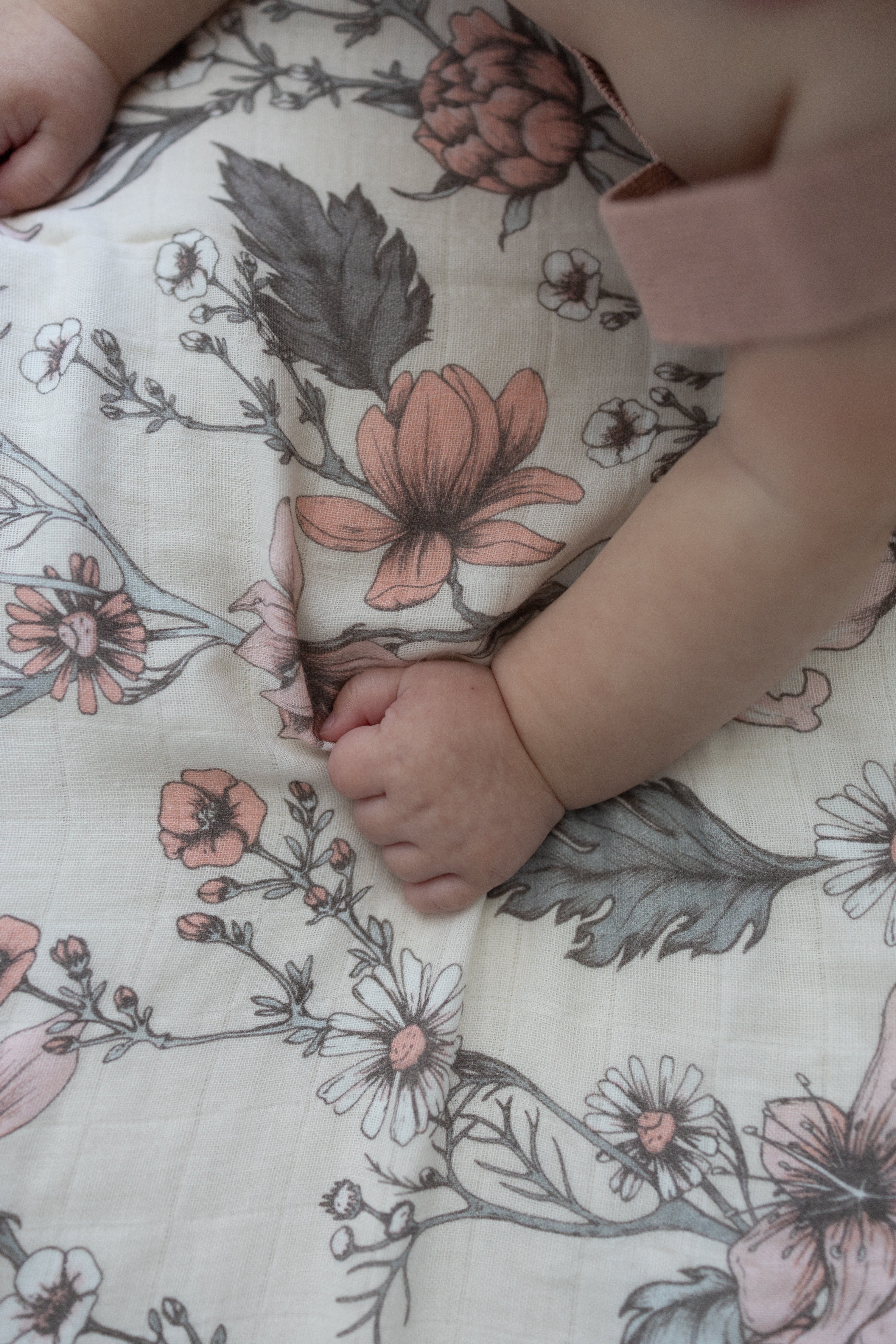 Dreamy Floral Muslin Blanket