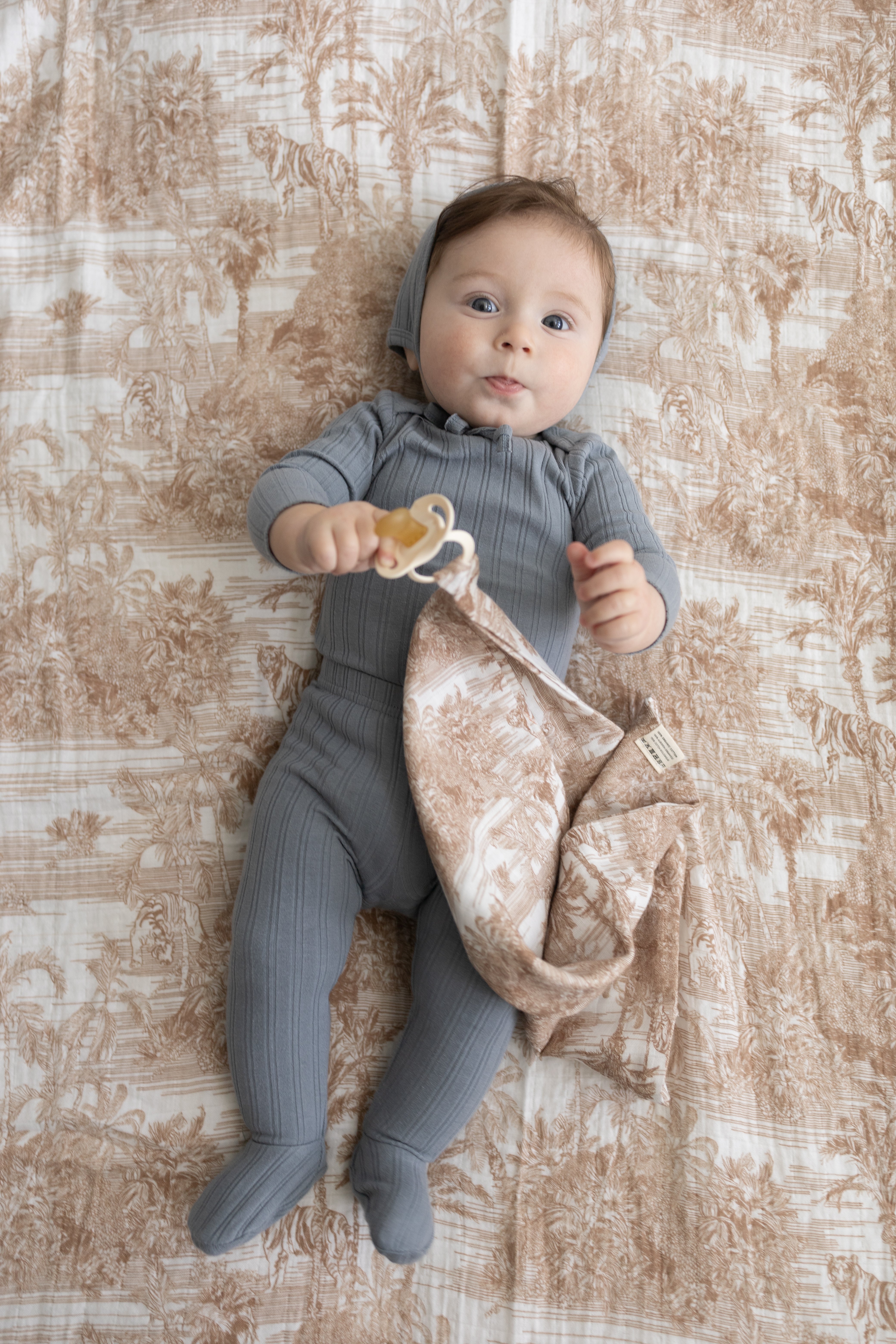 Neutral Jungle Toile Muslin Blanket