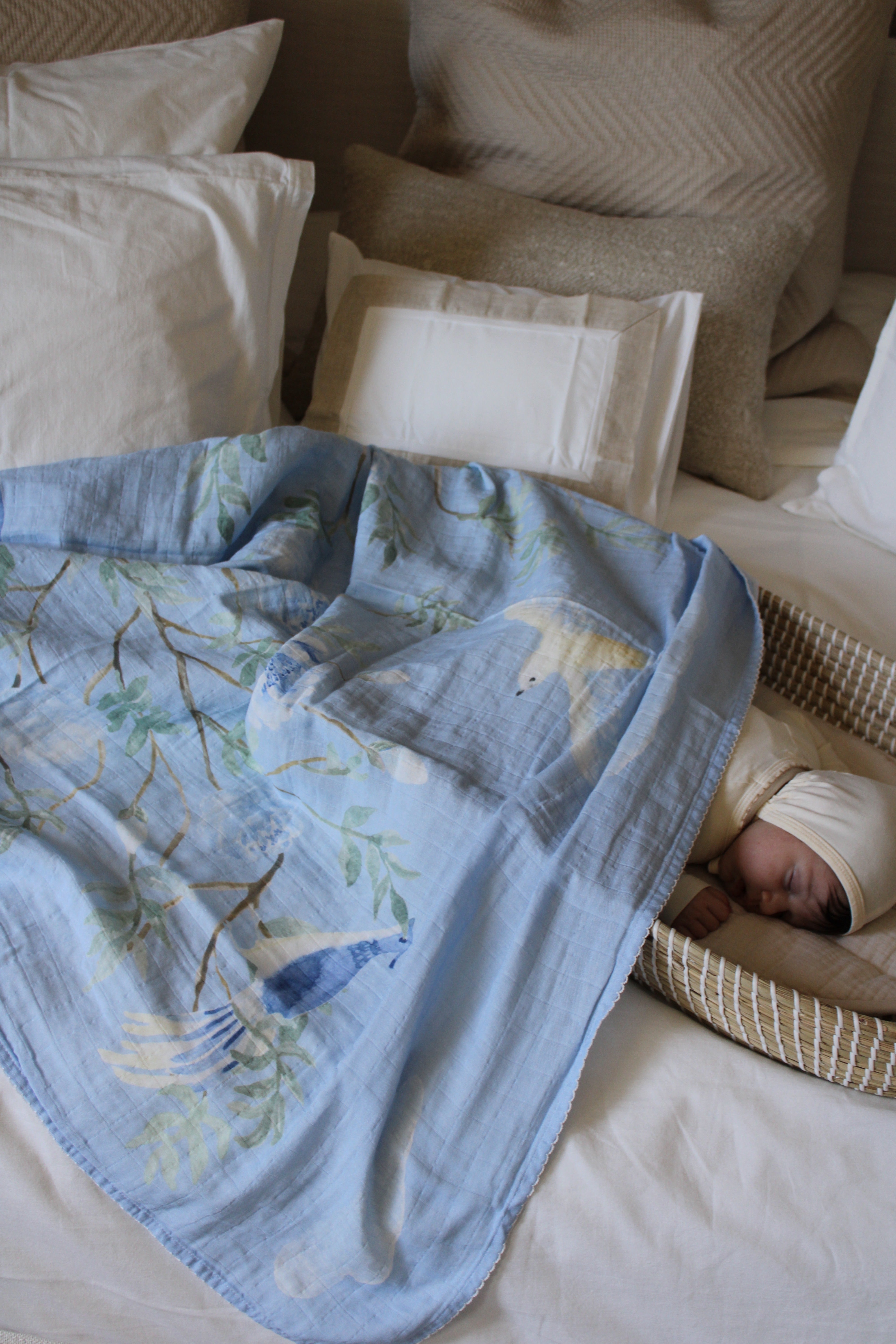 BUNDLE The Dove Muslin Blanket & Lovey