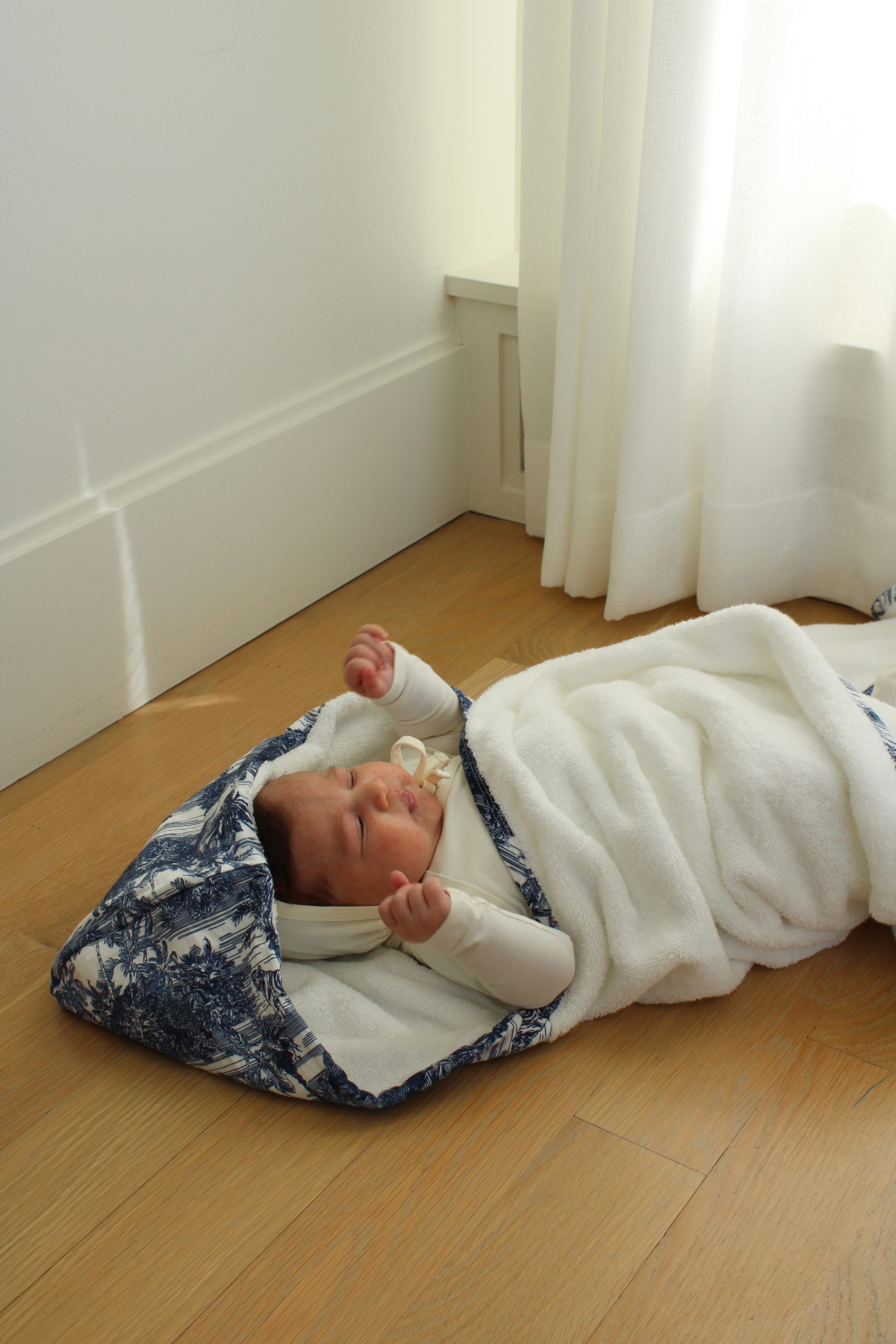 Blue Toile Hooded Bath Towel