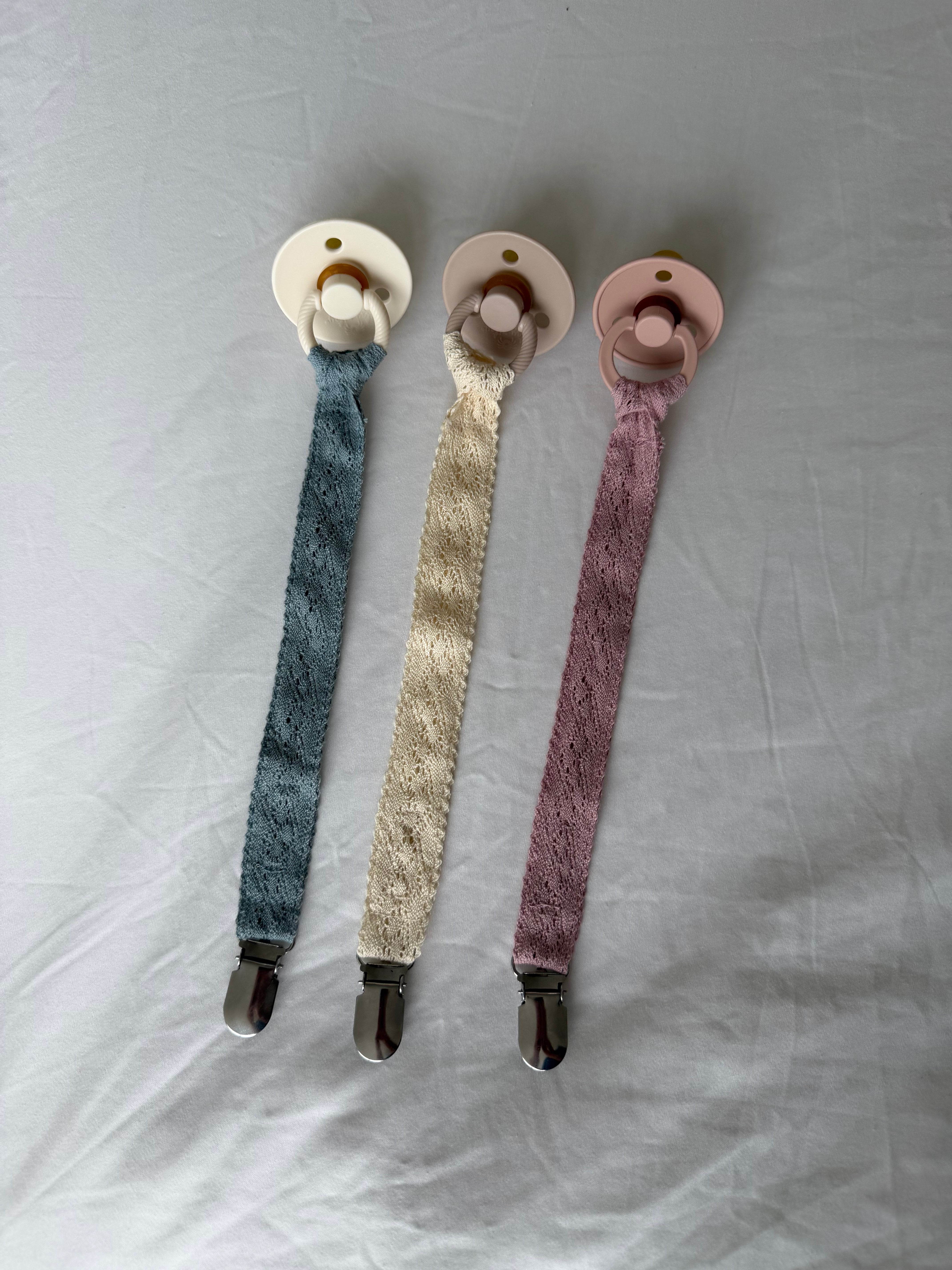 Fine Knit Collection Pacifier Clip