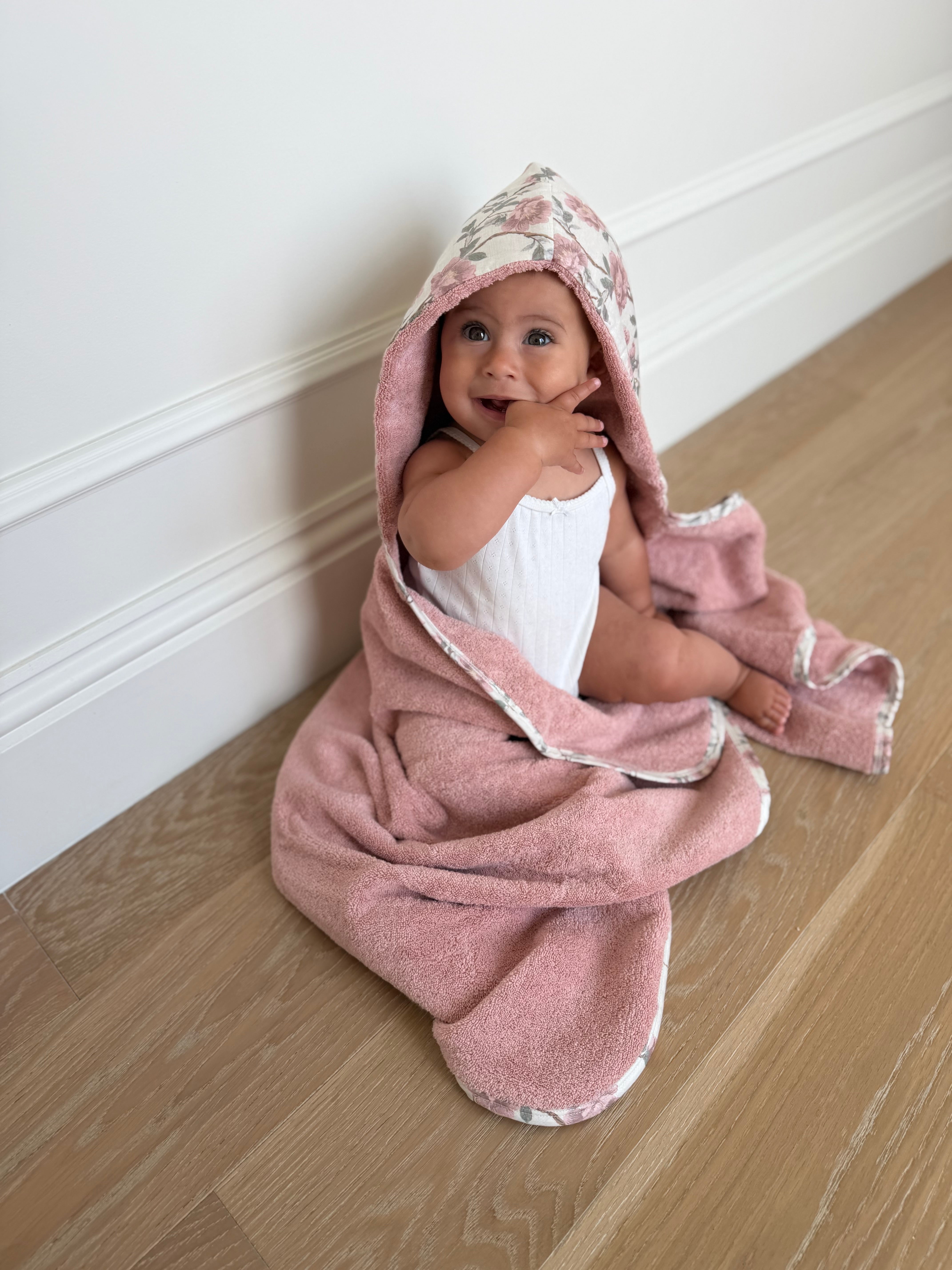 Blush Meadow Hooded Bath Towel